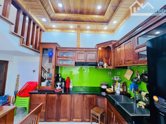 Nhà 3 Tầng nội thất Gỗ độc đáo- P. Tây Nha Trang cách Trung Tâm 5phut. - 1
