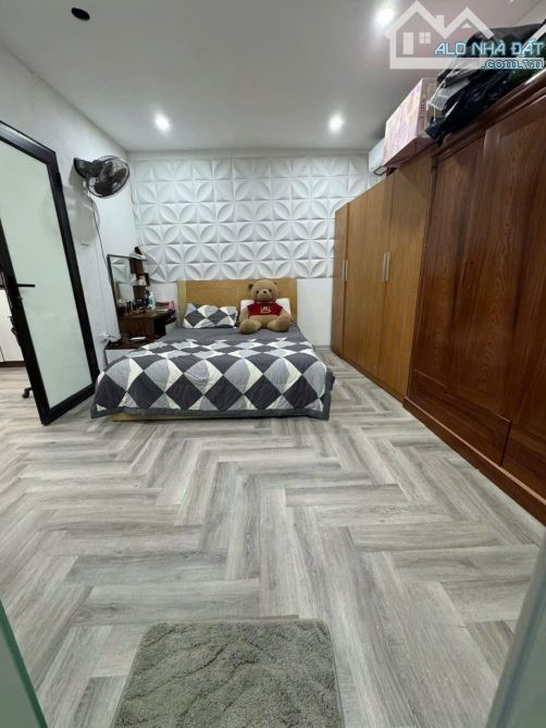 NHÀ ĐẸP HIẾM CÓ PHỐ PHAN ĐÌNH GIÓT : 40M / 3 TẦNG / 4 PHÒNG NGỦ / 3,35TỶ . - 1