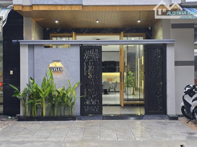 🌟🌟🌟BÁN NHANH CĂN NHÀ ĐẸP KHU BIỂN NGUYỄN TẤT THÀNH LH EM HỌC LVCC🌟🌟🌟 - 1