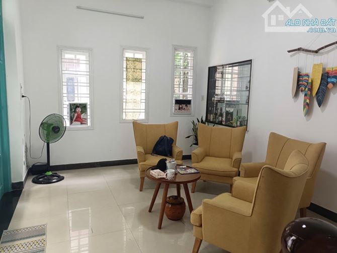 NHÀ TRUNG TÂM HẢI CHÂU, NGUYỄN TRƯỜNG TỘ – DIỆN TÍCH LỚN – VỪA Ở VỪA CHO THUÊ – GIÁ TỐT - 1
