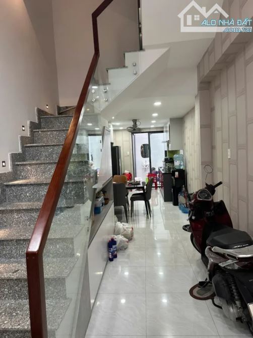 🏠 Bán nhà Điện Biên Phủ – 51m² – 5 tầng – 11 tỷ – Hẻm xe hơi, trung tâm Q10 - 1