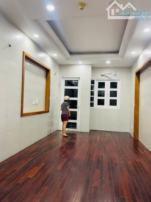 🔥 BÁN NHÀ MẶT TIỀN Q12 – 5 TẦNG ĐÚC – CÓ HỢP ĐỒNG THUÊ DÀI HẠN – 9.2 TỶ TL 💼 - 1