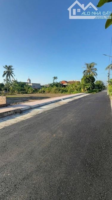 BÁN ĐẤT 100m2 MẶT ĐƯỜNG NHỰA CHIẾN THẮNG NGANG 5m GẦN CỤM KHU CÔNG NGHIỆP GIÁ CHỈ 1780 tỷ - 1