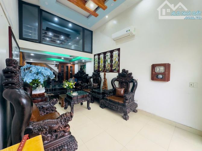 Nhà 3 tầng sân cổng mặt ngõ Phố Lương Khánh Thiện-Ngô Quyền-Hải phòng - 1