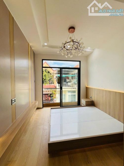 NGUYỄN KHÁNH TOÀN 35M - MT 5,4M - NGÕ NÔNG - GẦN Ô TÔ - PHÁP LÝ CHUẨN - 1