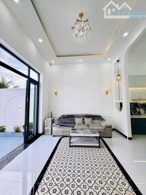 NHÀ PHỐ NGAY CHỢ MỸ PHONG, FULL NỘI THẤT, GIÁ 1TY5XX. CHỦ QUYỀN NHÀ - 1