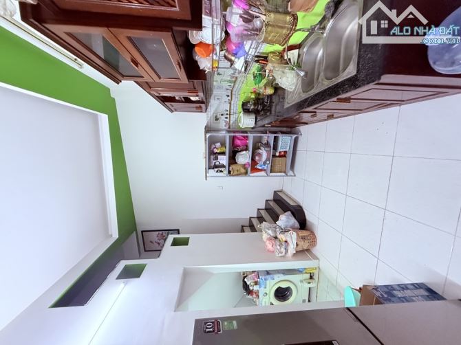 NHÀ NGUYỄN HỮU TIẾN - TÂY THẠNH -DTSD 92M2- HXH- KẾ BÊN ĐH CÔNG THƯƠNG- NHỈNH 4 TỶ - 1