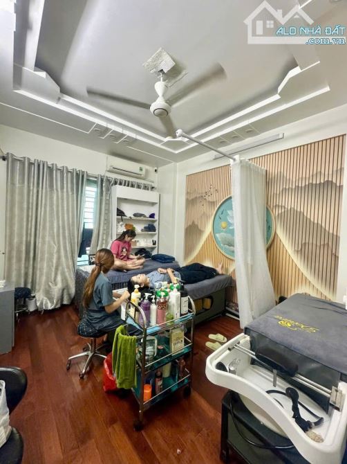 Cho thuê nhà đường Hàm Nghi, Mỹ Đình 1, Nam Từ Liêm 40m x 6 tầng giá 25tr, ô tô - KD - 1