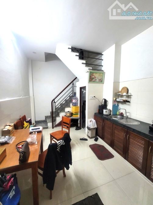 Bán nhà HẺM XE HƠI ĐẾN CỬA Nguyễn Thiện Thuật Q.3, 4 tầng, sổ vuông A4, nhỉnh 5 tỷ - 1