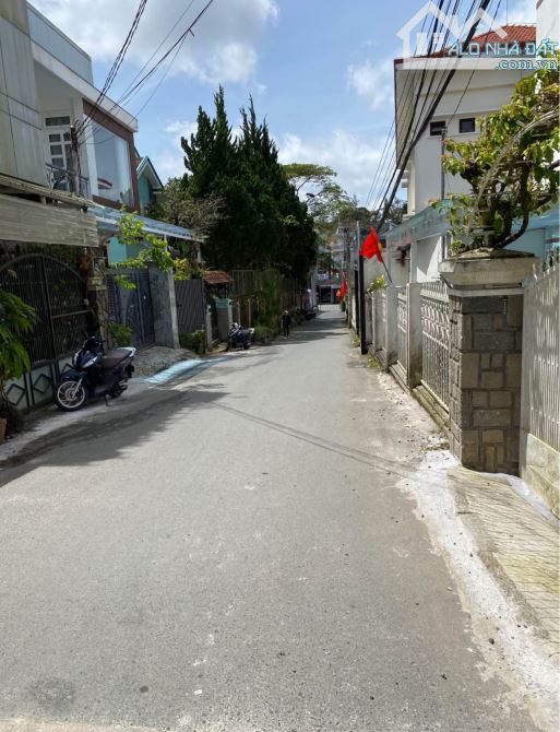 BÁN GẤP LÔ ĐẤT ĐƯỜNG NHỰA TT PHƯỜNG 2, ĐÀ LẠT – DT 119m2 NGANG 6,4m – THƯƠNG LƯỢNG TỐT - 1