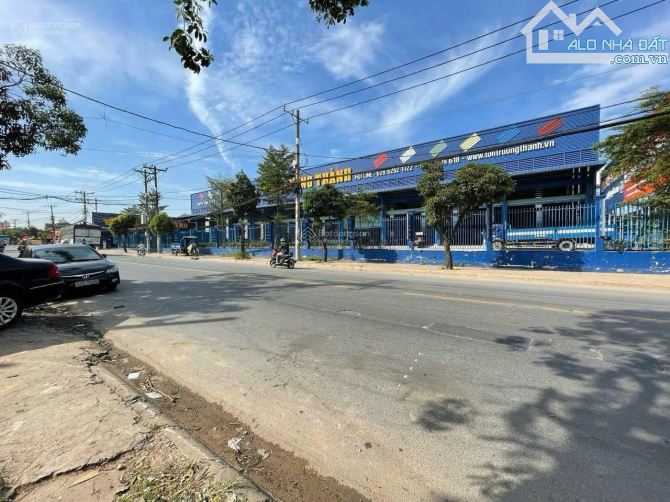 Bán nhà mặt tiền đường 712 Lê Văn Khương, phường Thới An, Quận 12. DT: 960m2 - Giá 52 tỷ - 1
