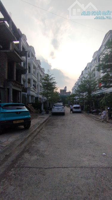 Biệt thự TIG Đại Mỗ, KĐT Green House, 106m2, 4 tầng, giá 21.1 tỷ, mặt tiền 6m. - 1