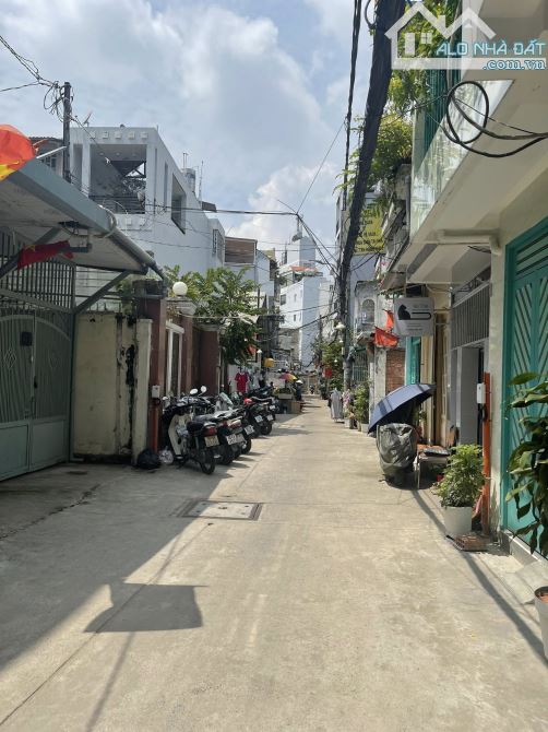 Bán nhà nát 36m2, hẻm xe hơi, Hai Bà Trưng - khu Tân Định - Quận 3, 7.99 tỷ - 1