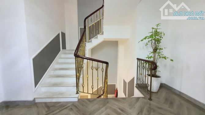 NHÀ ĐẸP 4 TẦNG NGAY VÕ THỊ SÁU, TÂN ĐỊNH QUẬN 1, DT 112.8M2 GIÁ 28.5 TỶ - 1