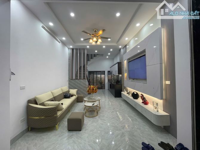 BÁN NHÀ PHAN ĐÌNH GIÓT, 34M, 5 TẦNG, AN SINH TỐT, GIÁ HƠN 8 TỶ. - 1
