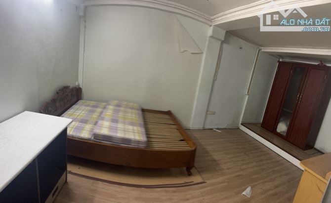 Bán tập thể tầng 2 Bách Khoa Tạ Quang Bửu, sổ 40m2 sử dụng 75m2  Trung tâm Bách Kinh Xây - 1