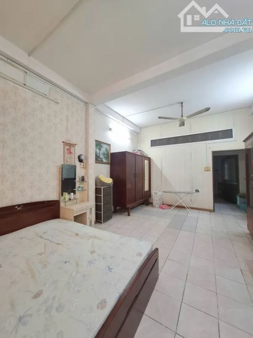 🏠 Bán nhà Cô Giang 156m² 3 tầng – 20 tỷ – 🏘️ Vị trí trung tâm. - 1
