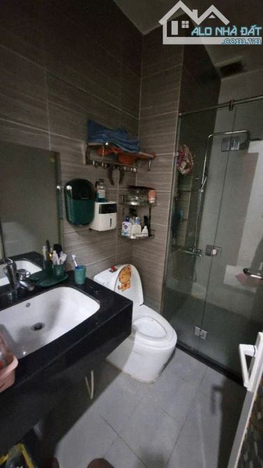 Bán nhà HXH Lê Quốc Hưng quận 4, 51,7m2x4,3x3 tầng 3PN, chỉ 5,05T - 12
