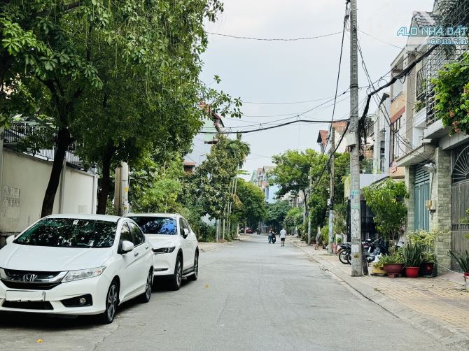 Kẹt bán nhà DT rộng 128m2 (6,4 x 20m) công viên Hoàng Diệu 2 đường ô tô 2 chiều thông 10tỷ - 12
