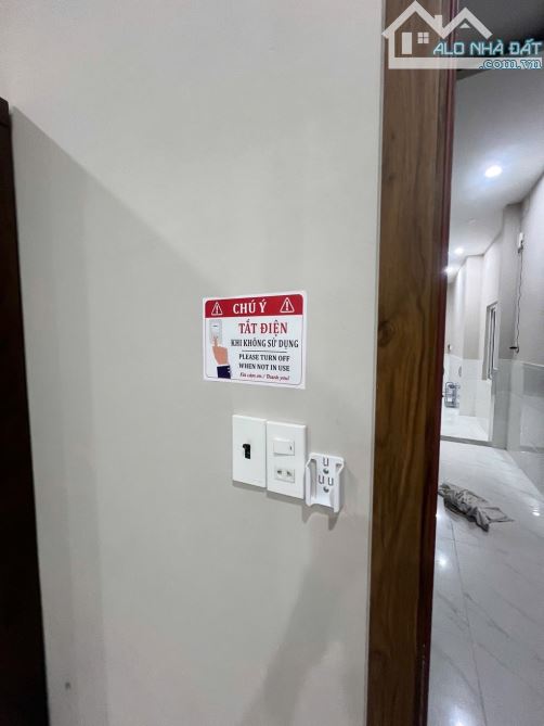 Nhà 3 tầng Nguyễn Thiện Kế 4PN full nội thất chỉ nhỉnh 9tỷ - 17