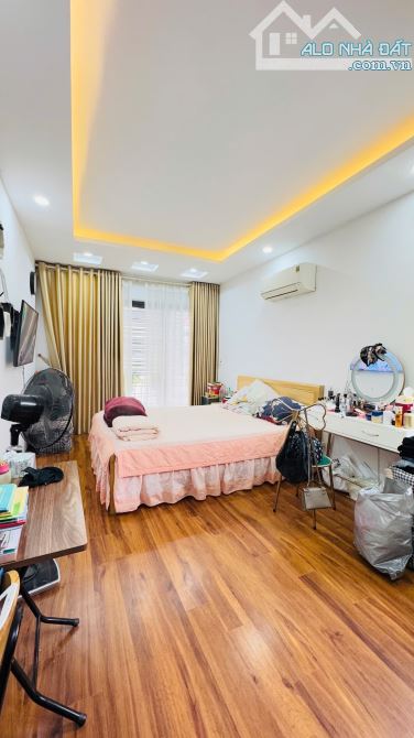 Bán nhà 5 tầng Hoàng Đạo Thành- Thanh Xuân, mặt đường oto tránh, vừa ở vừa kinh doanh. - 2