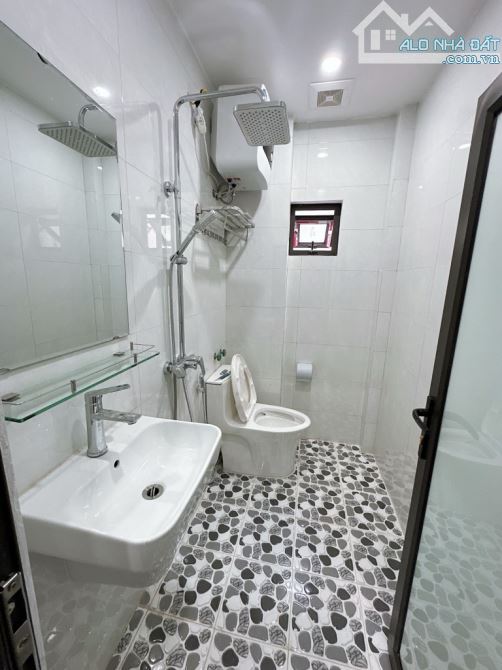 Nhà trung tâm hai bà trưng 37m 5 tầng  mới xây 7 tỷ - 2