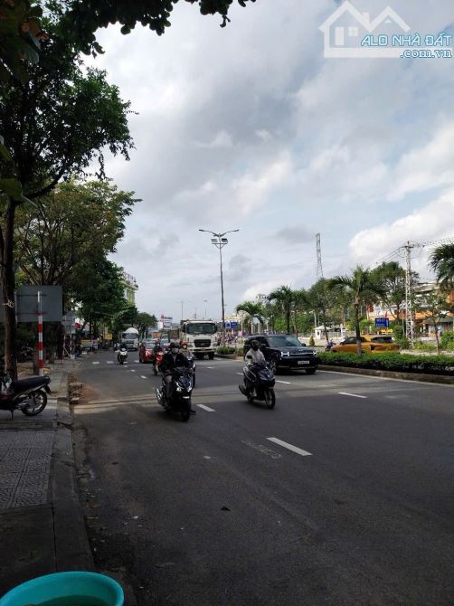 BÁN ĐẤT TẶNG NHÀ 2 TẦNG - MẶT TIỀN NGAY ĐƯỜNG 2 THÁNG 9, HOÀ CƯỜNG NAM, HẢI CHÂU, ĐÀ NẴNG - 2
