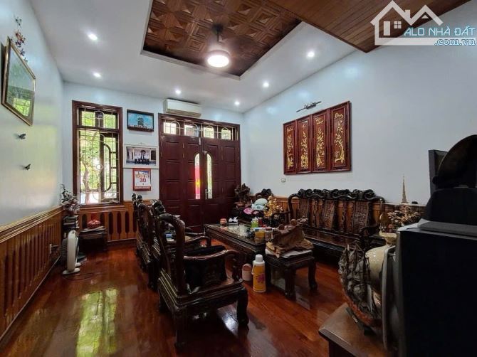 HOÀNG QUỐC VIỆT - PHÂN LÔ CỐP QĐ - DT 80m² 6 tầng MT 4,5m - Ô TÔ -VỈA HÈ -2 THOÁNG - 31.5T - 2