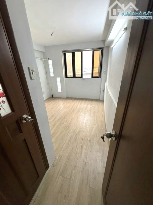 CMT8 giáp Tô Hiến Thành quận 3 khu dân cư sầm uất - 2