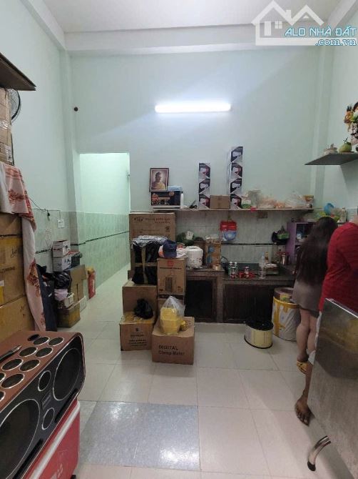 Bán  MT khu phố ẩm thực - (86m2)5pn -Cư Xá Phú Lâm B - Q6  – Đường 8M thông -- Giáp Tên Lử - 2