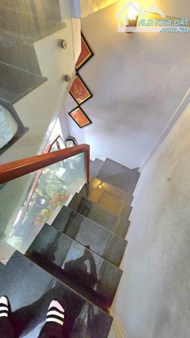 Bán nhà 3 tầng BTCT, 25M² (4x6), Hẻm xe hơi Chiến Lược, gần Khu VIP Tên Lửa, chỉ hơn 3 tỷ - 2
