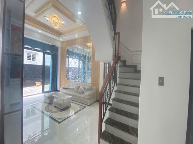 ⭐️ Nhà Mới SHR 3 tầng HXH né 61m2 – Đông Hưng Thuận 9 Quận 12 - 2