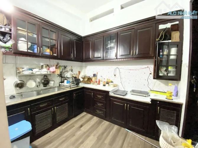 🏡 Bán nhà Trần Quang Diệu 83m² 4 tầng – 18.5 tỷ – Ngang 8m vuông vức - 2