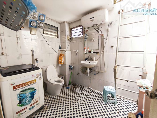 ĐÊ TRẦN KHÁT CHÂN – 5M RA MẶT PHỐ – OTO TRÁNH – 2 MẶT THOÁNG – Ở SƯỚNG, GIỮ TIỀN ĐỈNH  77M - 2