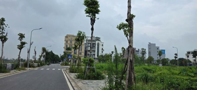 🔥GIÁ TỐT ĐẤU G,IÁ VƯỜN ĐÀO ĐÔNG ANH  VIEW HỒ Đ RỘNG VỈA HÈ ĐÁ BÓNG KD ĐỈNH CHỦ NHIỆT BÁ,N - 2