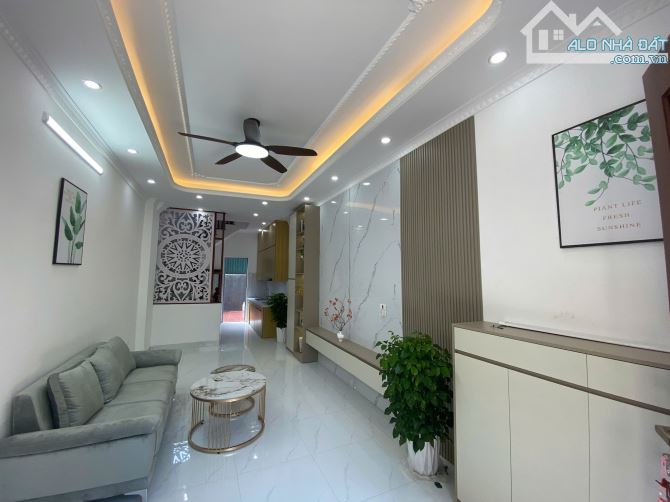 Bán nhà Lĩnh Nam, Tây Trà, 45m2 x 5 tầng, ô tô 20m, Giá: 6,45 tỷ( ctl) - 2
