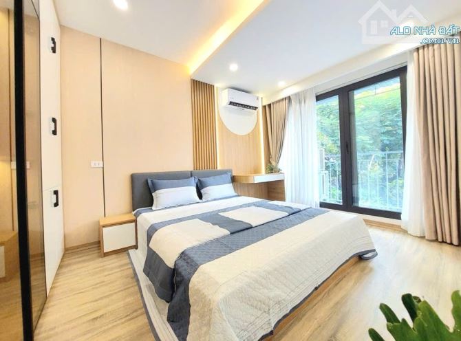 BÁN CĂN TẬP THỂ PHỐ 8-3, 50M2, 2 NGỦ, WC KHÉP KÍN - 2