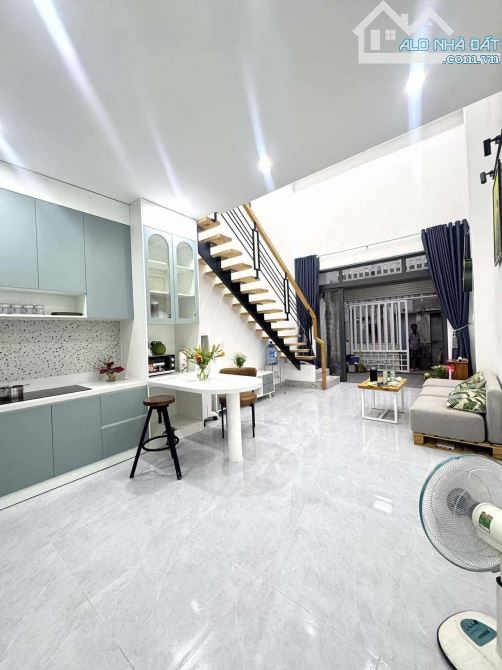Rẻ đẹp 3pn dt 60m2 nhà đường Lê Văn Khương Q12 ko lỗi  phing thủy - 2