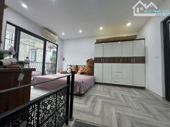NHÀ ĐẸP HIẾM CÓ PHỐ PHAN ĐÌNH GIÓT : 40M / 3 TẦNG / 4 PHÒNG NGỦ / 3,35TỶ . - 2
