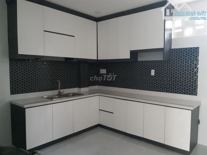 HXH 5m - Bán nhà (4.09x10.25m) 4 tầng - 3PN4WC ngay Chợ Bà Chiểu. Gía 8tỷ3 - 2