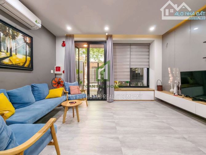 Cho thuê nhà gần biển Mỹ Khê 2PN hiện đại full nội thất cao cấp-TOÀN HUY HOÀNG - 2