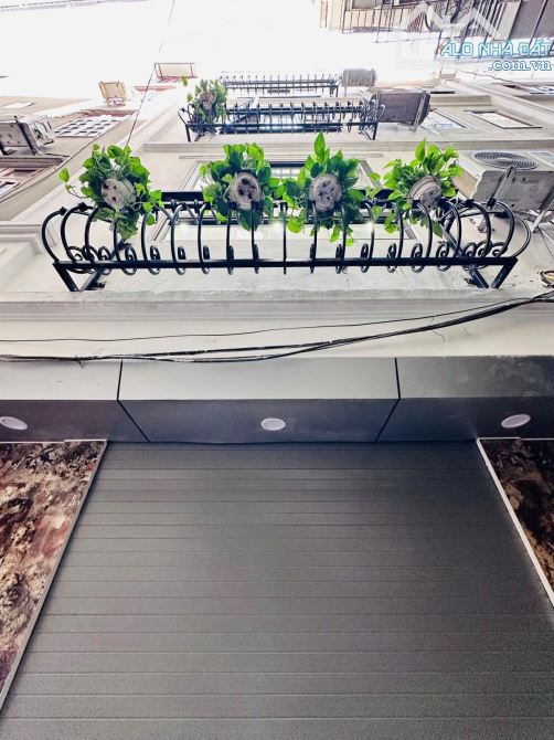🏡 Bán nhà Cầu Giấy 28m 5 tầng mặt tiền 6.5 giá chỉ 7.55 tỷ - 2