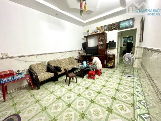 Phan Huy Ích - 2 mặt tiền HXH - Ngay Emart Giáp Tân Bình - 50m2 - Hơn 3 tỷ - 2