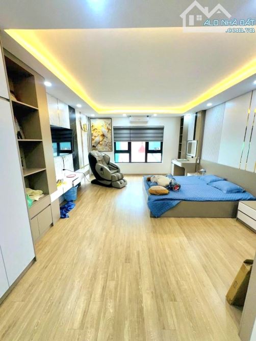 SIÊU PHẨM GÂY SỐC! LÔ GÓC VỈA HÈ MINI PHỐ THÁI HÀ - Ô TÔ TRÁNH - KD HÁI RA TIỀN HƠN 14 TỶ - 2
