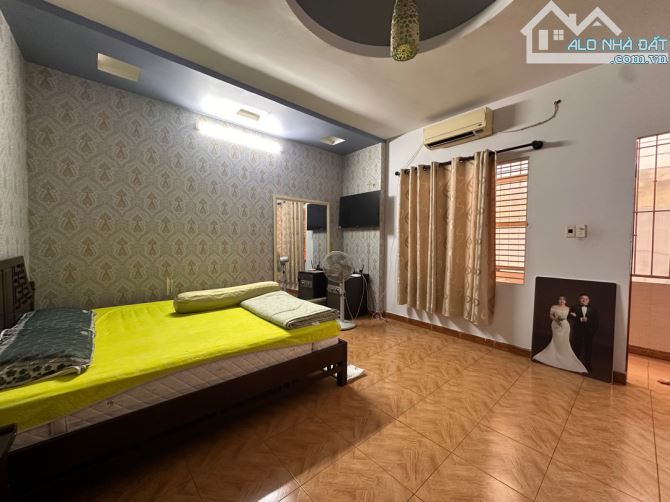 Bán nhà 2MT Phan Thanh. KC: T,2L.DT:75m2.Giá:15.8 TL - 2