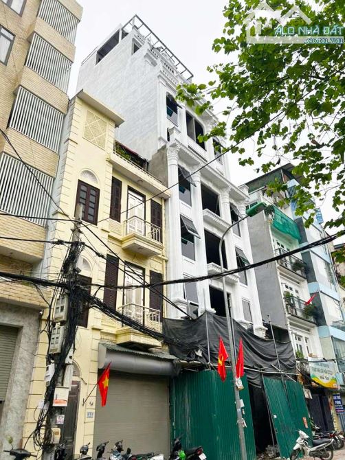 CHÍNH CHỦ BÁN TÒA NHÀ ĐỘI CẤN 10 TẦNG THANG MÁY, OTO TRÁNH VỈA HÈ RỘNG, CHO THUÊ 280TR/TH - 2