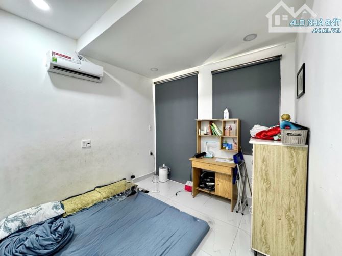 Lê Quang Định - 34M2 - HẺM XE HƠI ĐỖ CỬA - TẶNG ĐẦY ĐỦ NỘI THẤT - 2 TẦNG - CHỈ 6.2 TỶ - 2