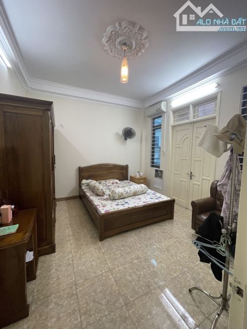 Cần bán gấp nhà 5 tầng dân xây Thịnh Quang, Đống Đa, 50m, MT4m, chỉ nhỉnh 8 tỷ. - 2