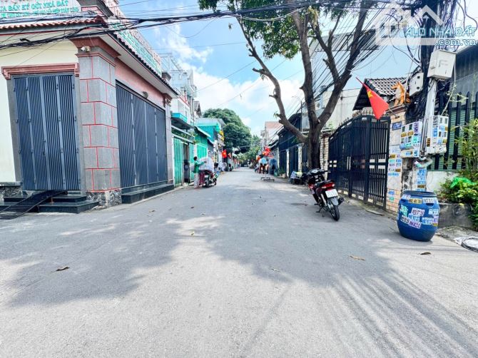 Bán Nhà Ngang 9,2m Đường Nhựa 8m Thông , Gần chợ Ngã 3 Ông Xã Dĩ An - 2