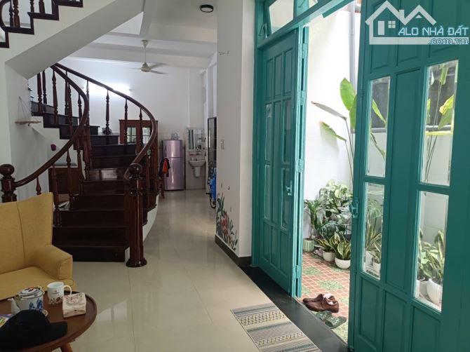 NHÀ TRUNG TÂM HẢI CHÂU, NGUYỄN TRƯỜNG TỘ – DIỆN TÍCH LỚN – VỪA Ở VỪA CHO THUÊ – GIÁ TỐT - 2